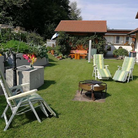Privatzimmer Am Weinbrunnen Vorchdorf Exterior photo
